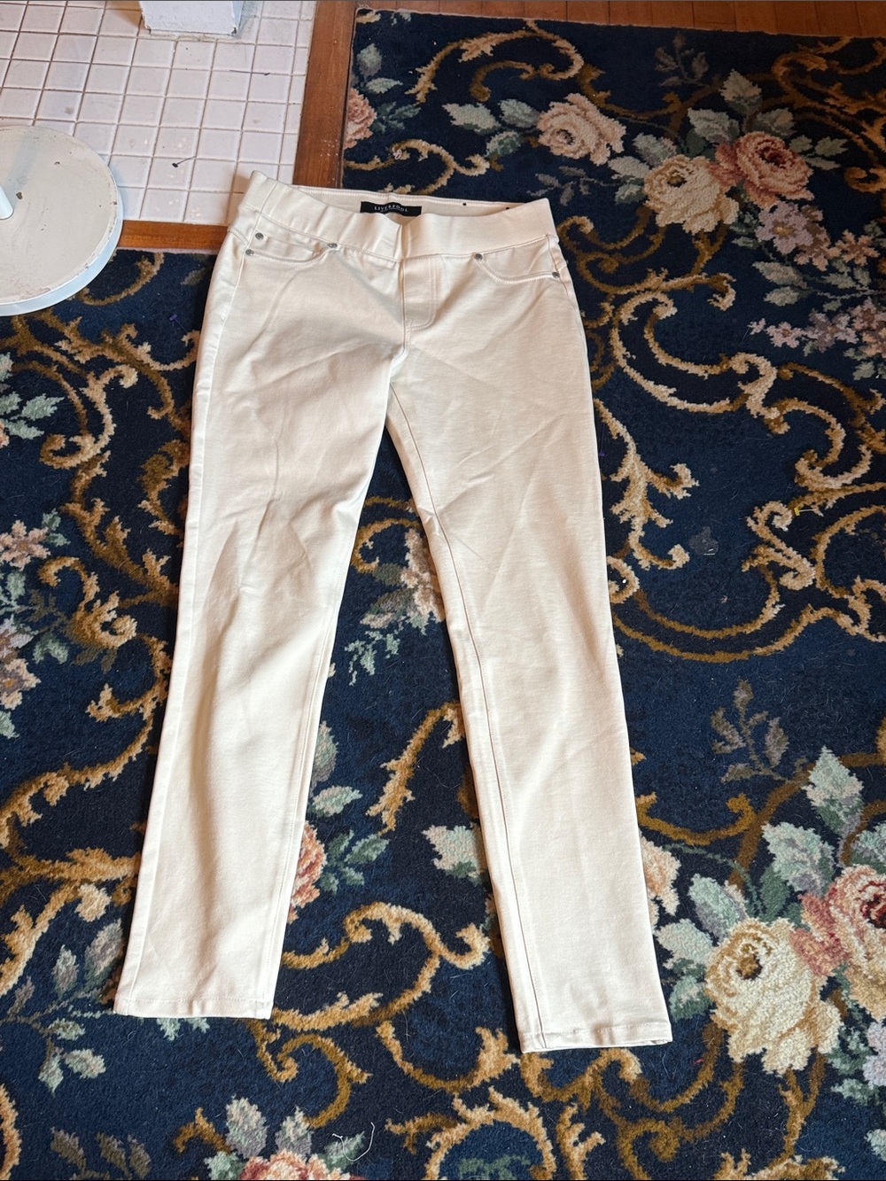 Liverpool Jeans Company Cream Soft Jeggings- worn twice- great shape . 90 retail